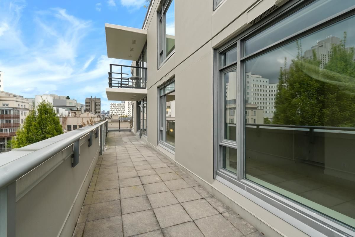 Listing Image 18