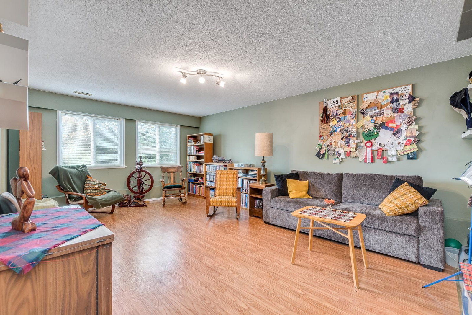 Listing Image 13
