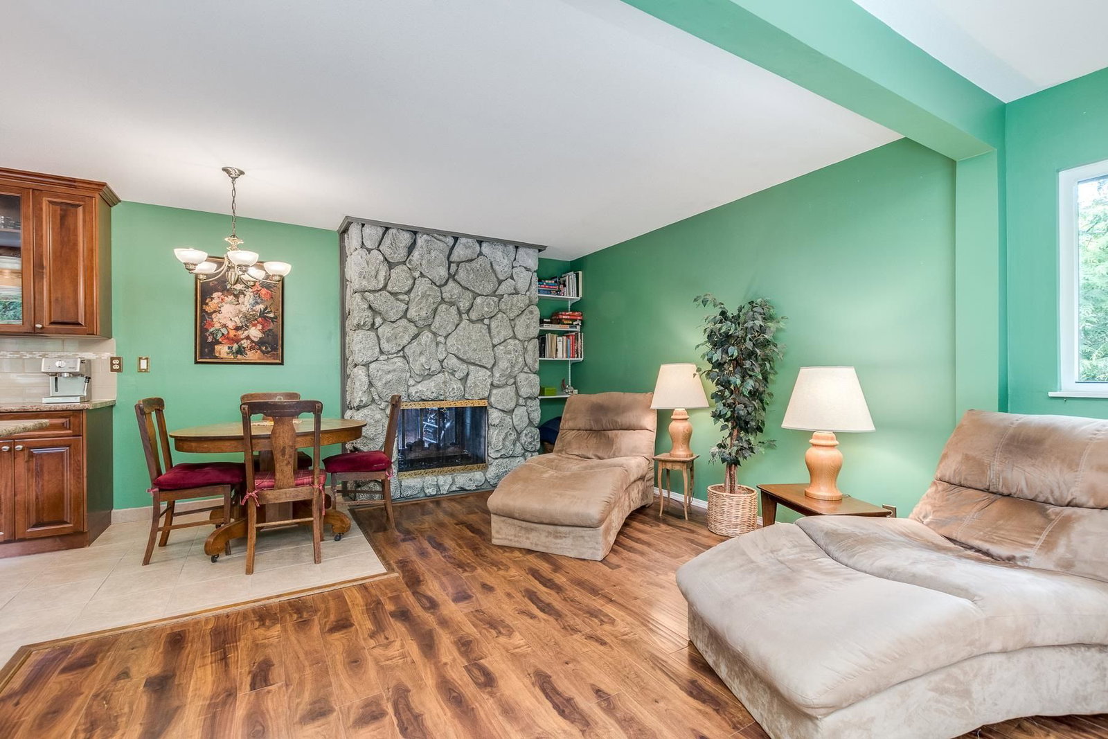 Listing Image 23