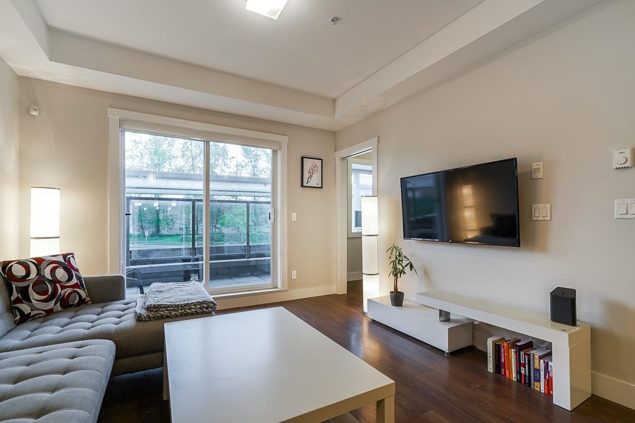Listing Image 10
