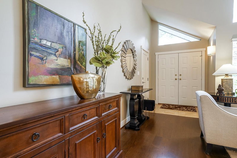 22 - 4055 Indian River Drive, North Vancouver, V7G 2R7 | Image 2