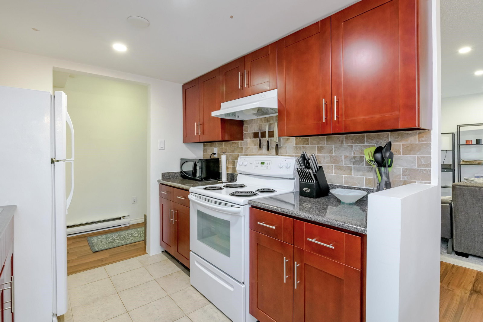 Listing Image 13