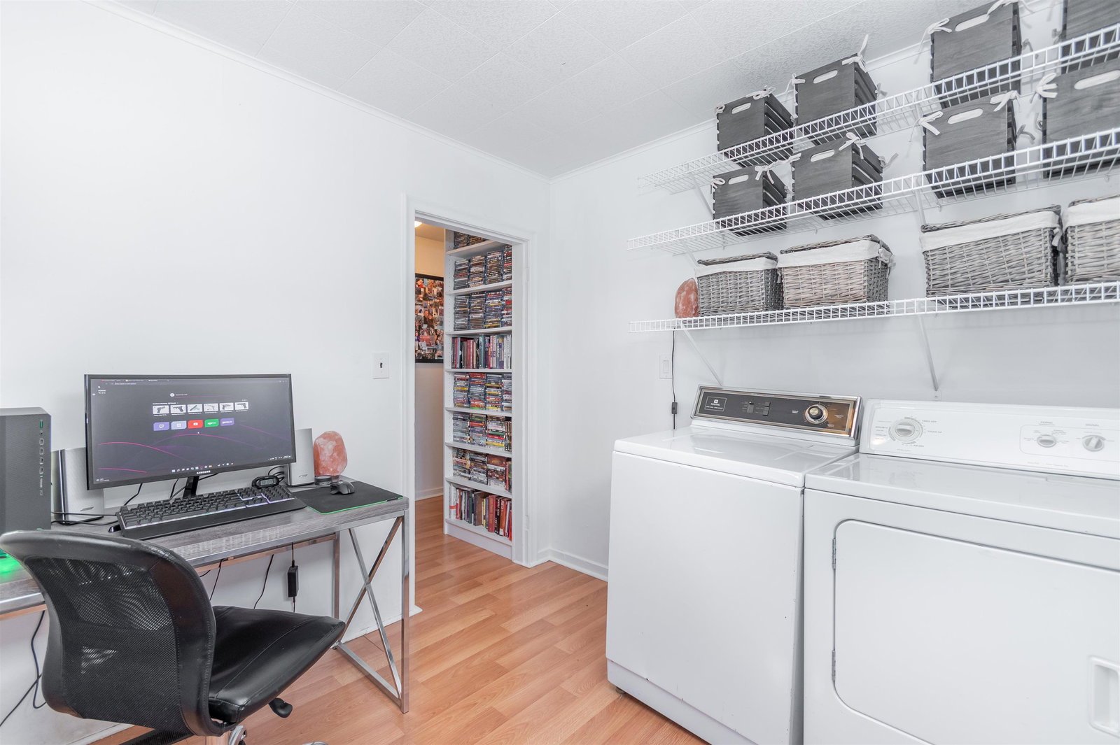 Listing Image 21