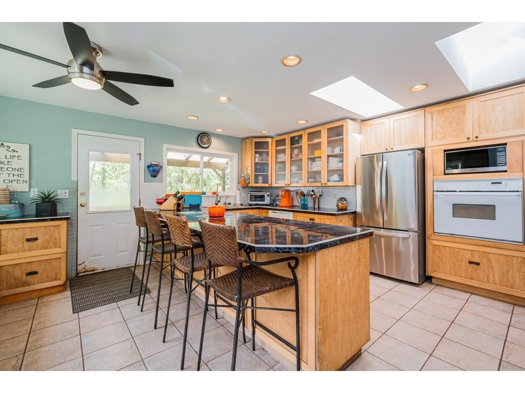 Listing Image 8