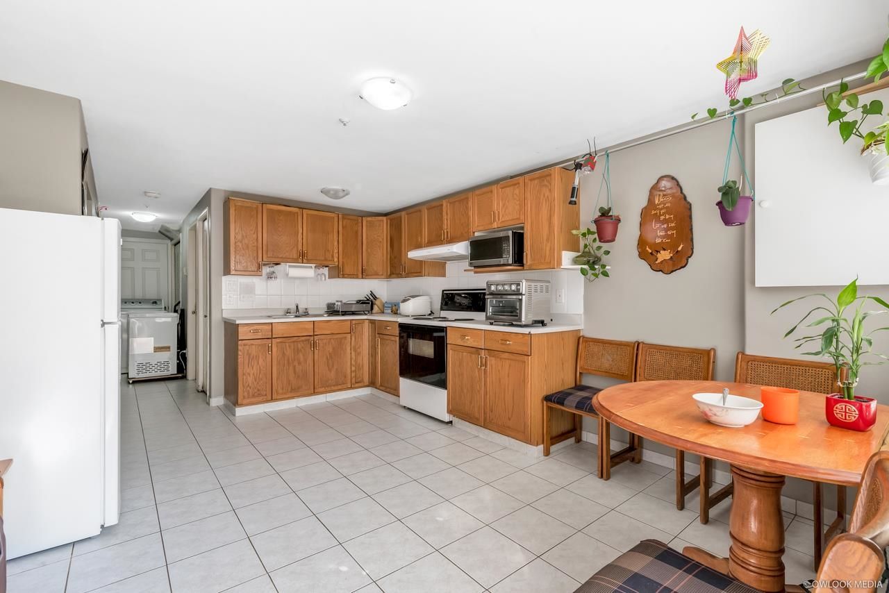 Listing Image 9