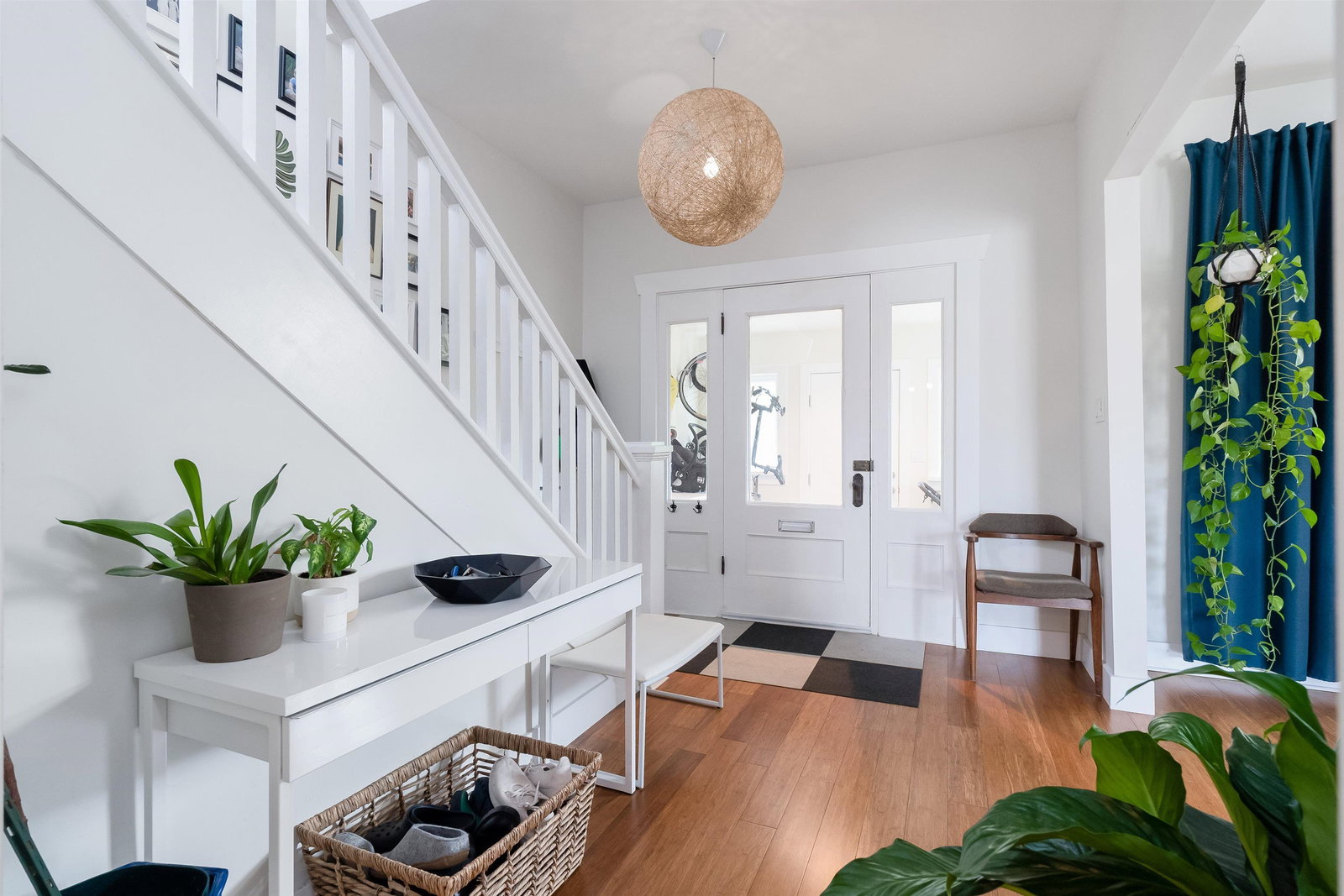 Listing Image 11