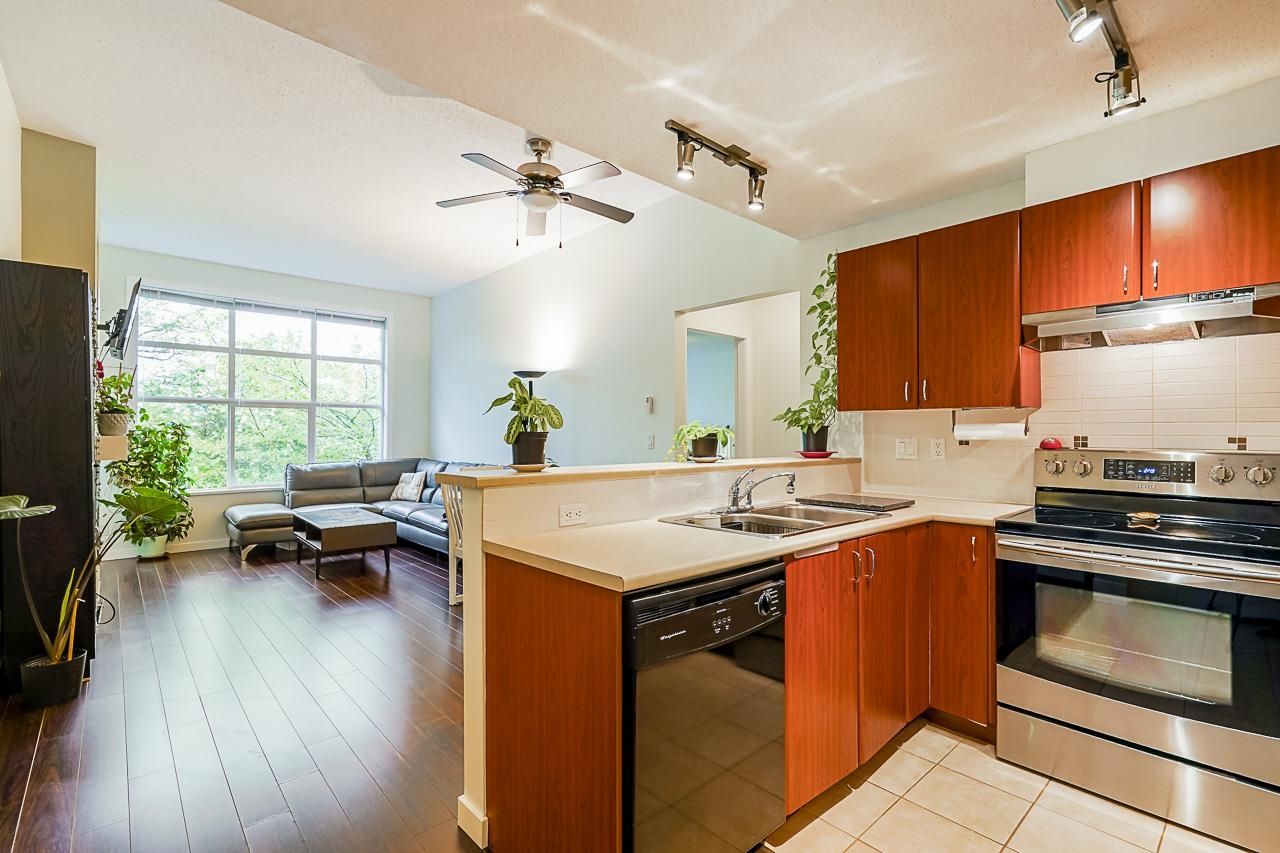 Listing Image 9