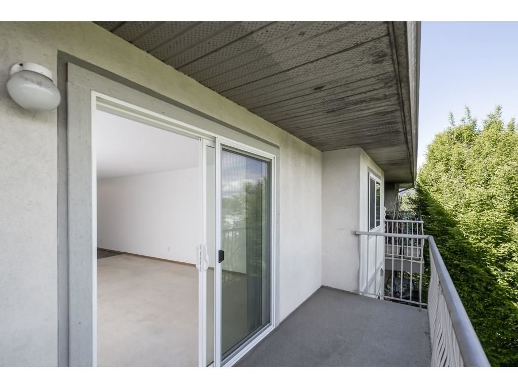 Listing Image 24
