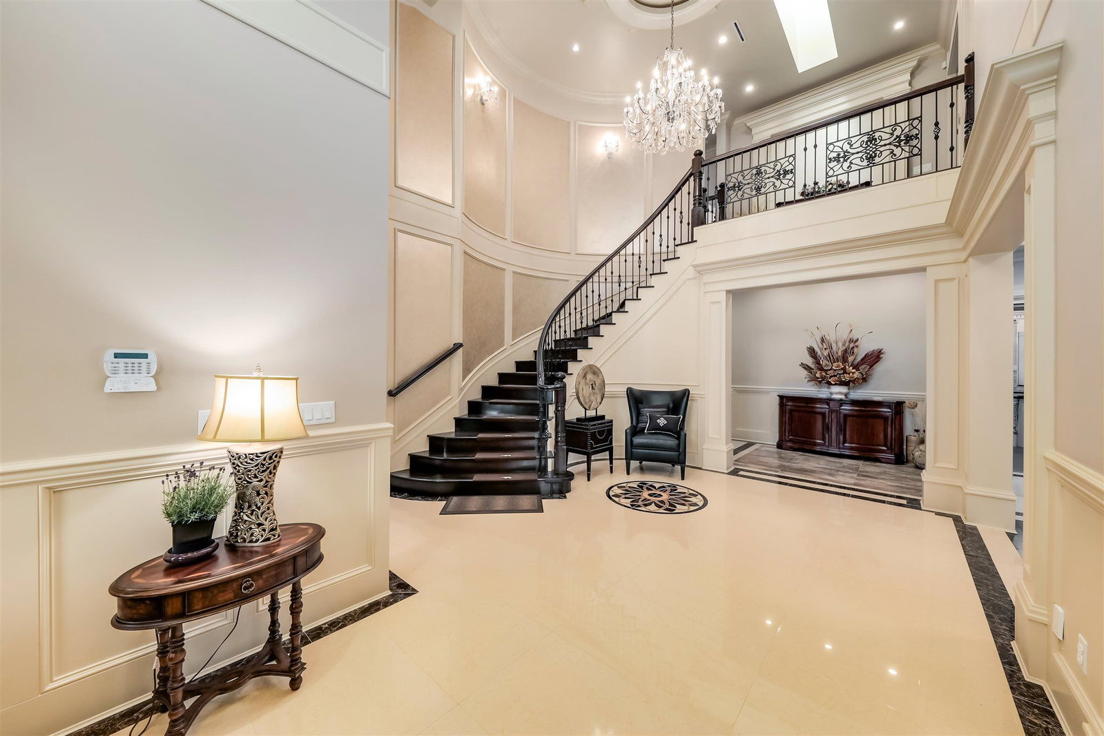 Listing Image 22