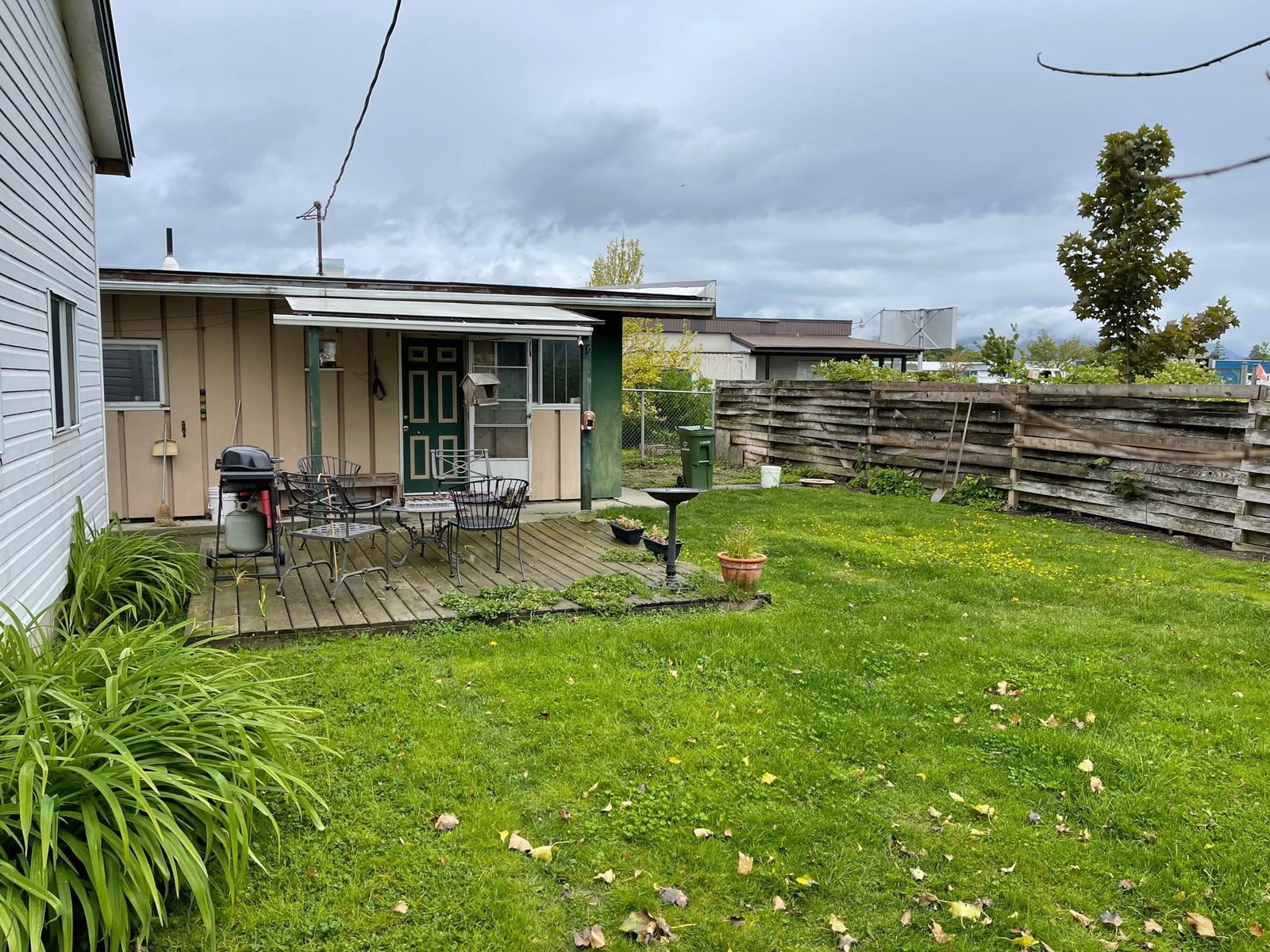 Listing Image 9