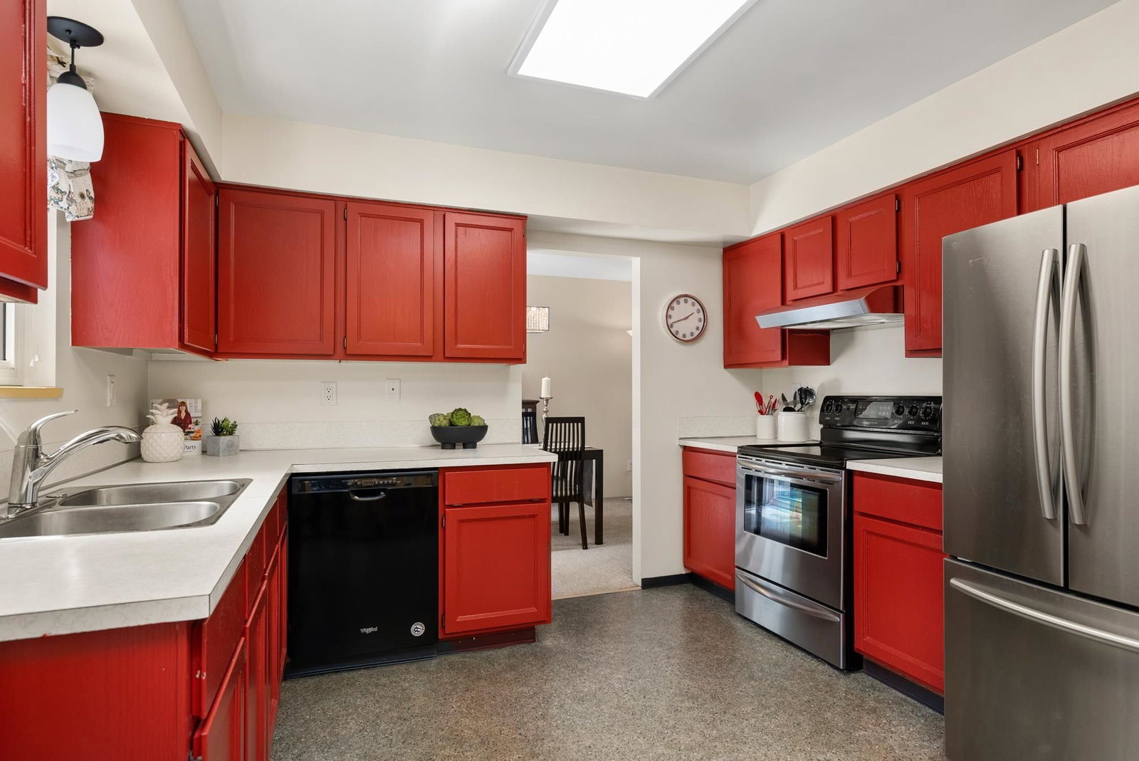 Listing Image 13