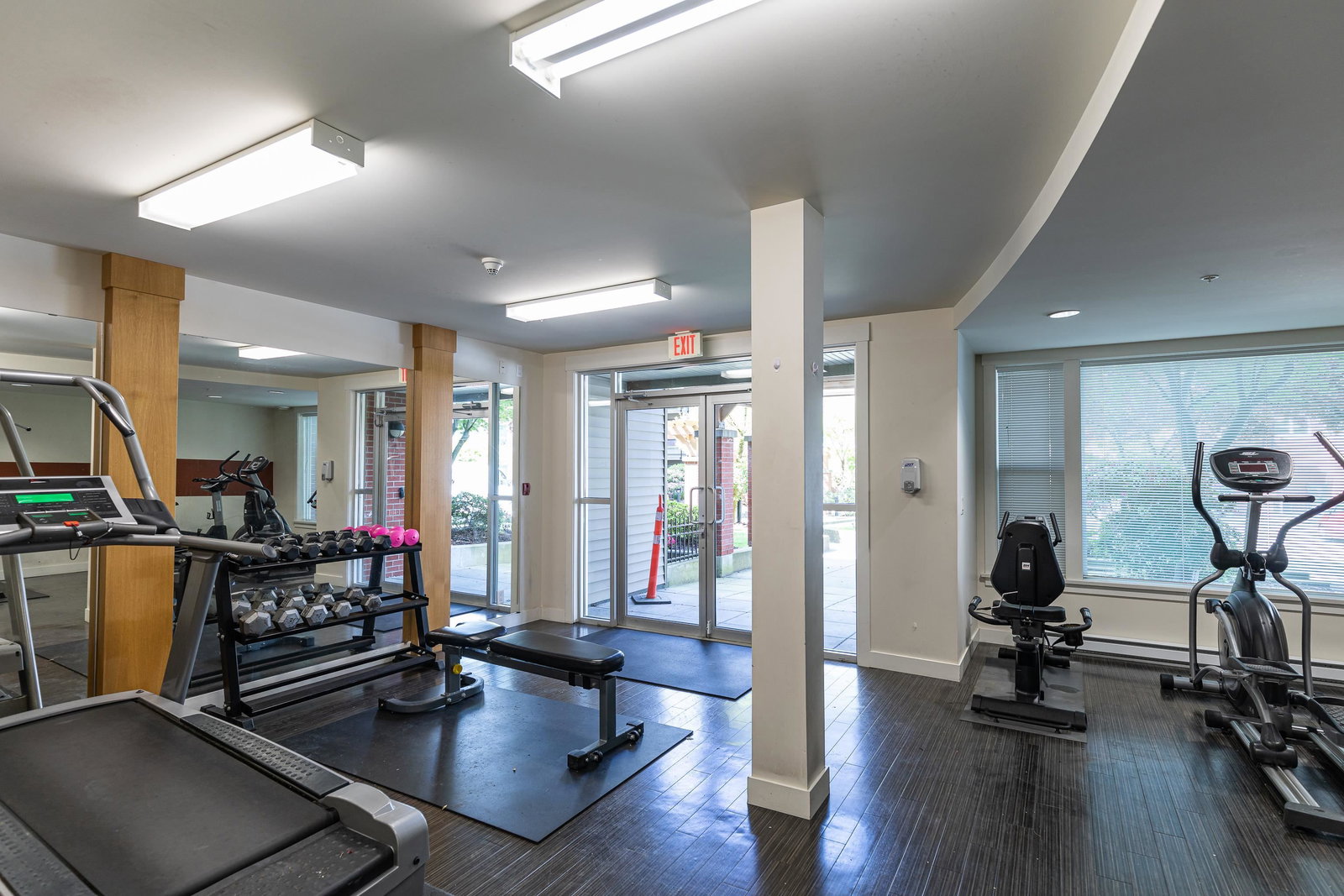 Listing Image 24
