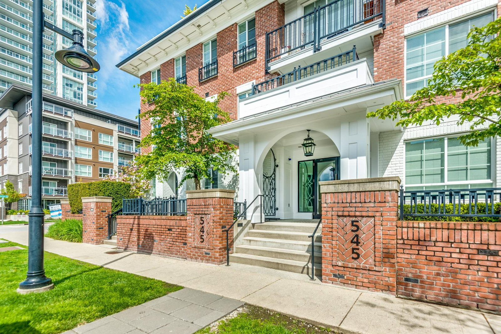 Listing Image 5