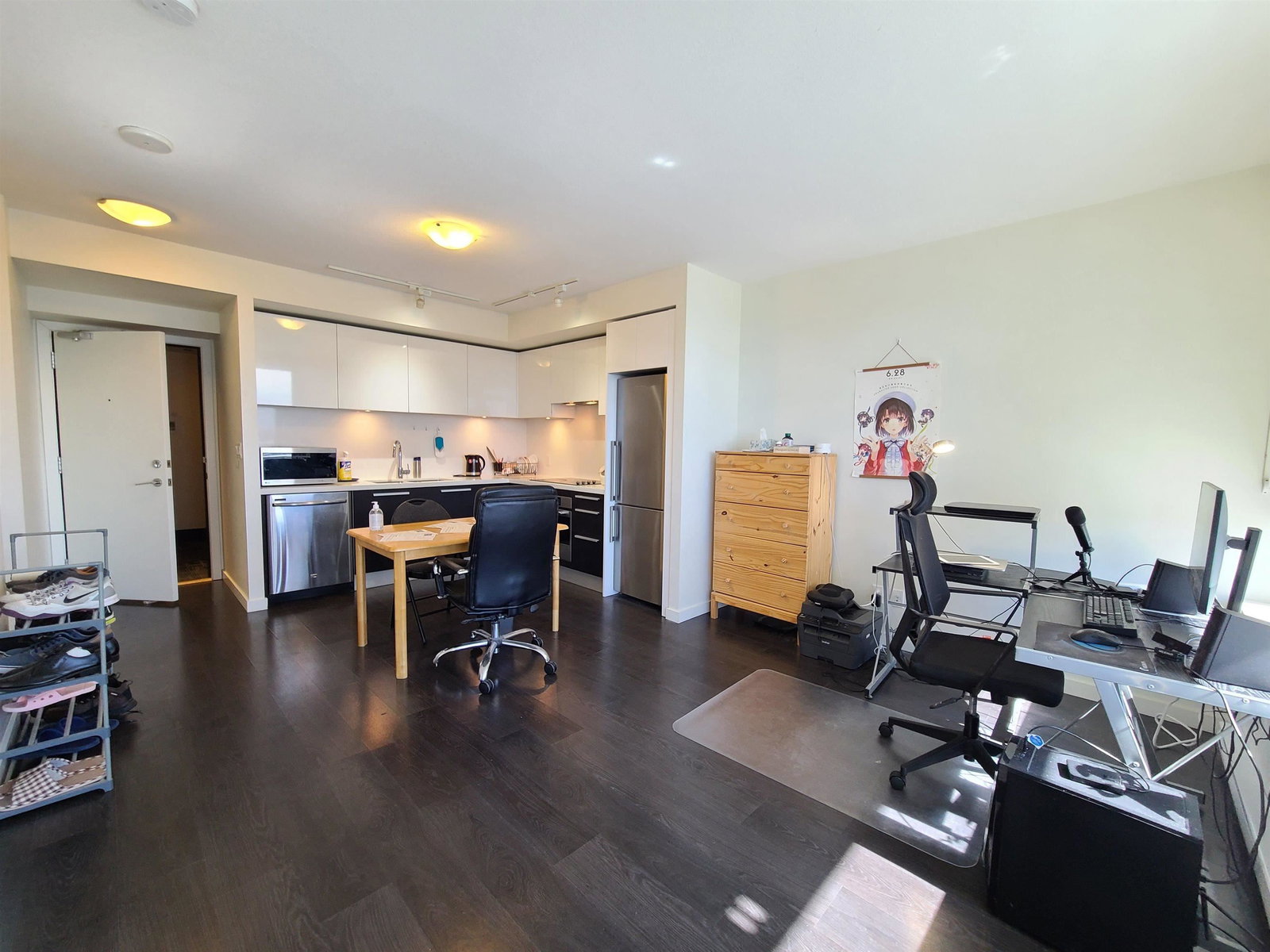 Listing Image 6