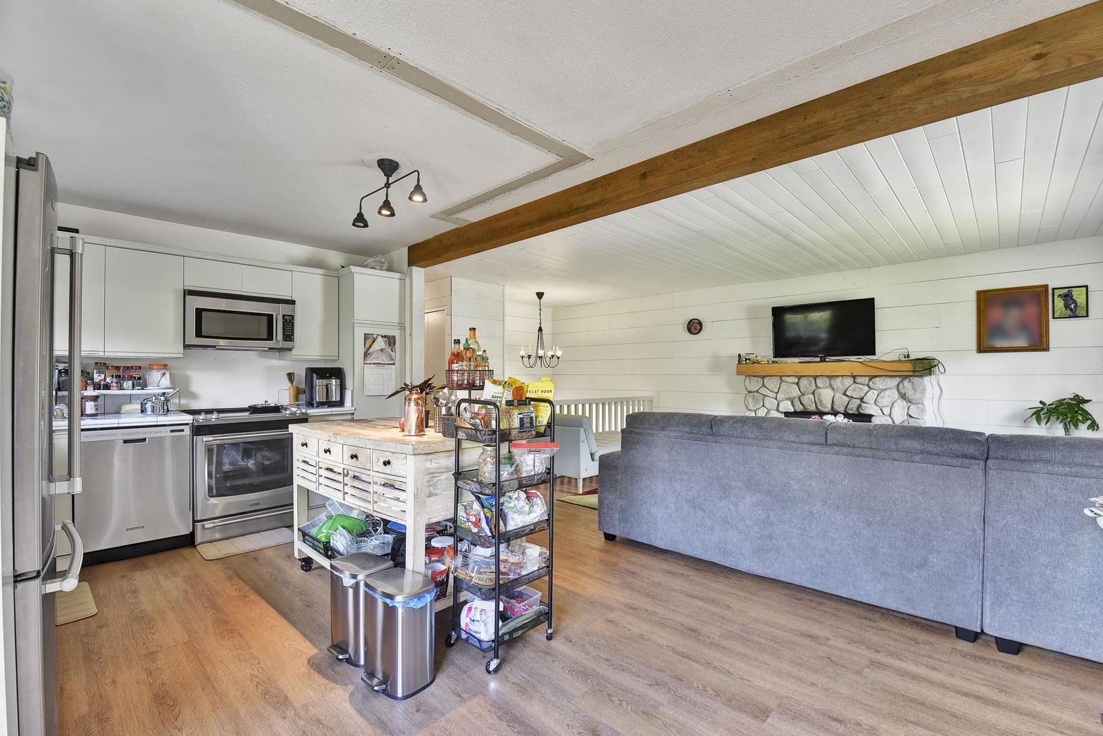 Listing Image 9