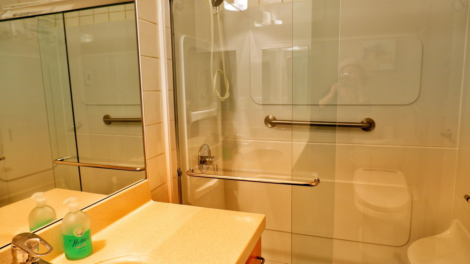 Listing Image 12