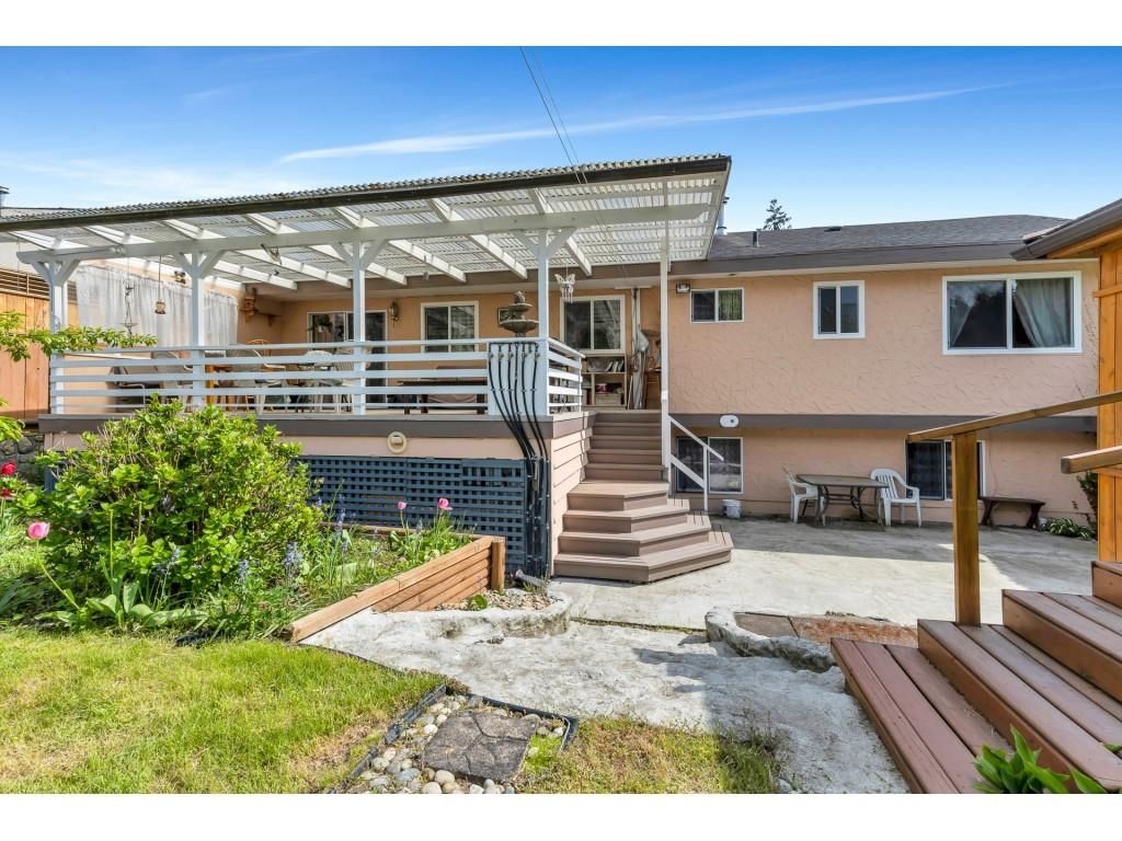 Listing Image 8