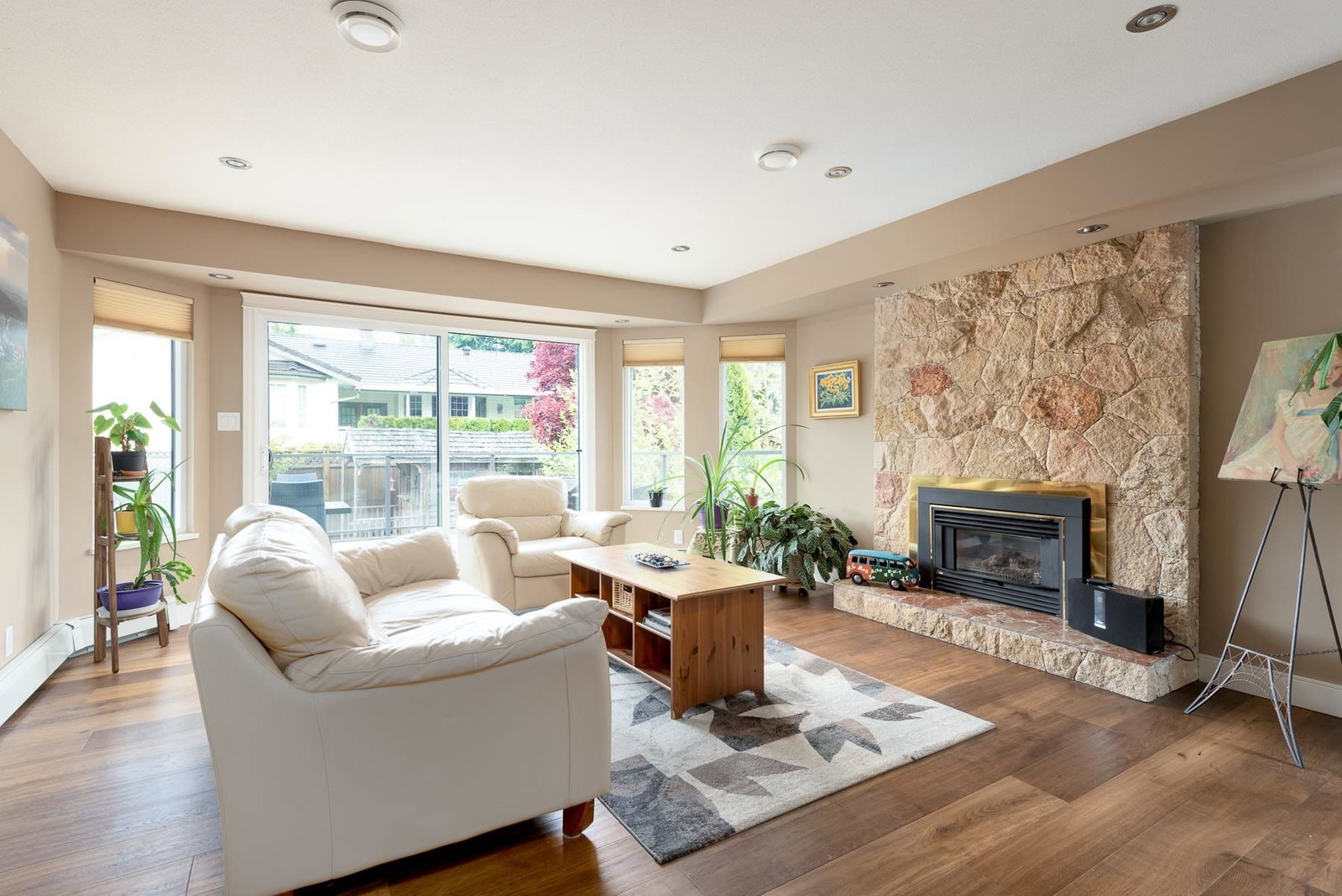 Listing Image 19
