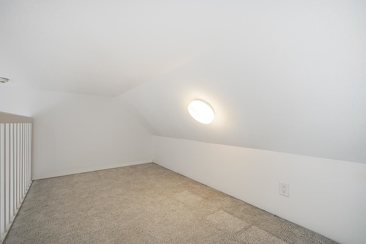 Listing Image 26