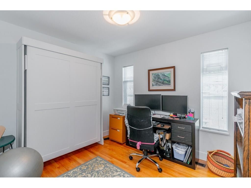 Listing Image 24