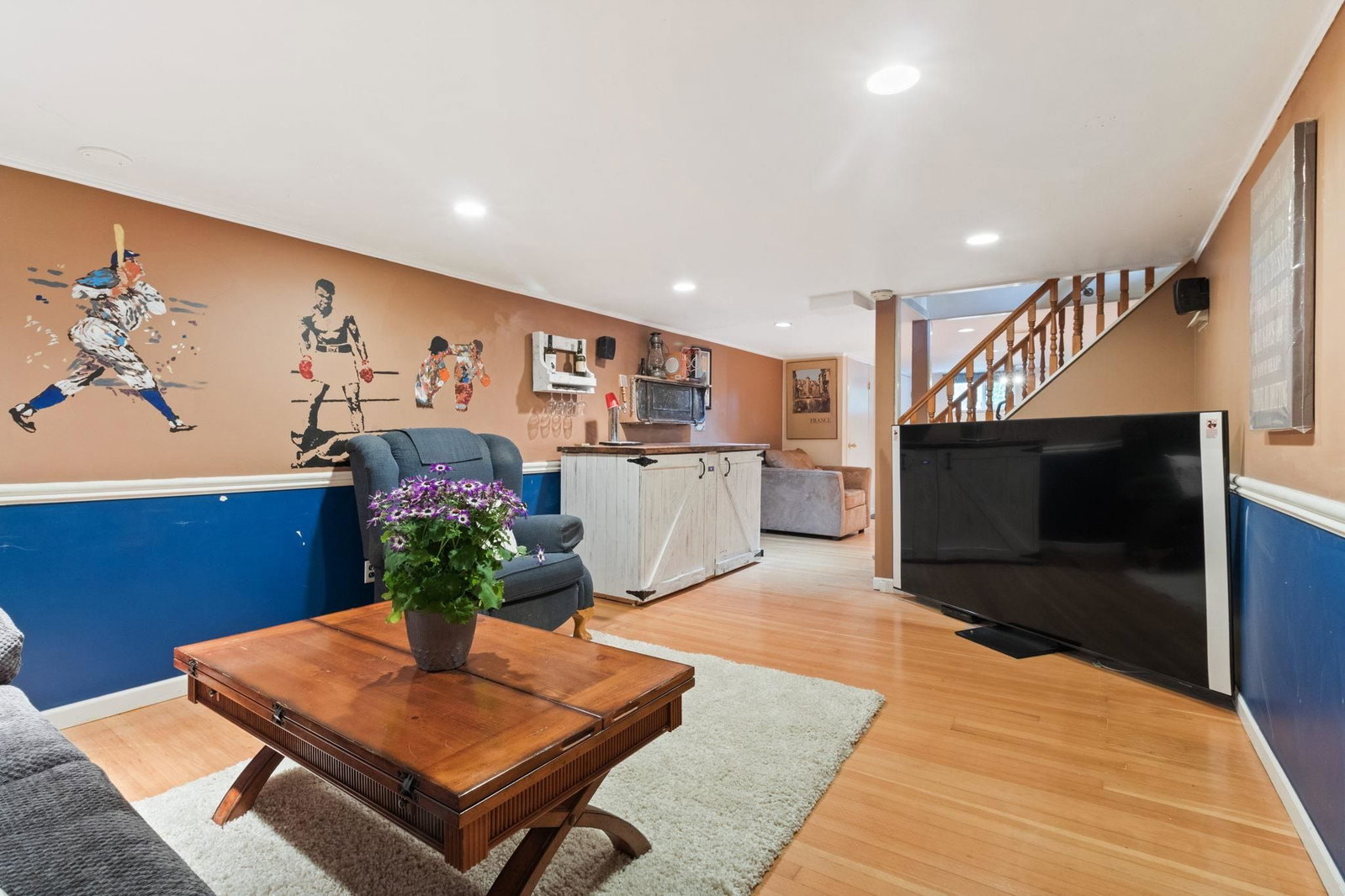 Listing Image 19