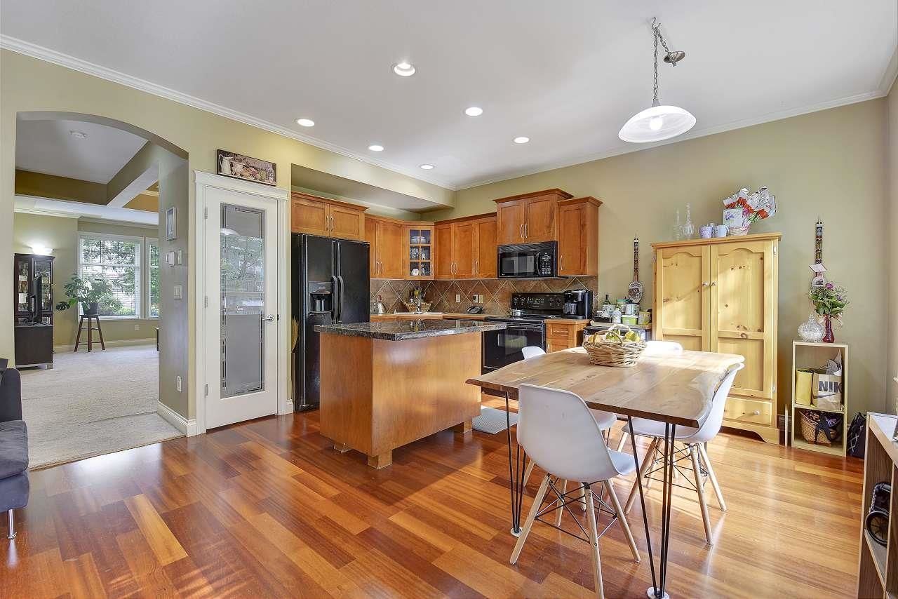Listing Image 14