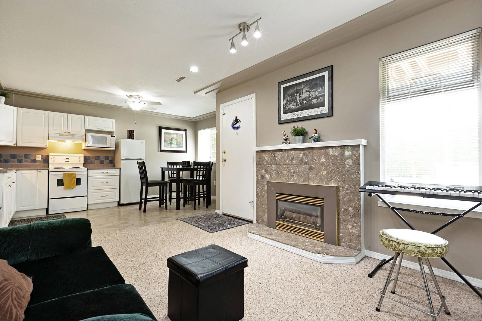 Listing Image 21