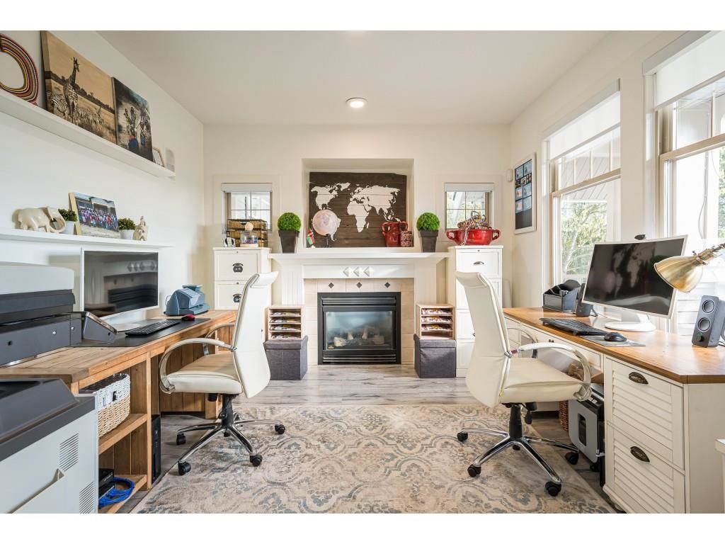 Listing Image 14