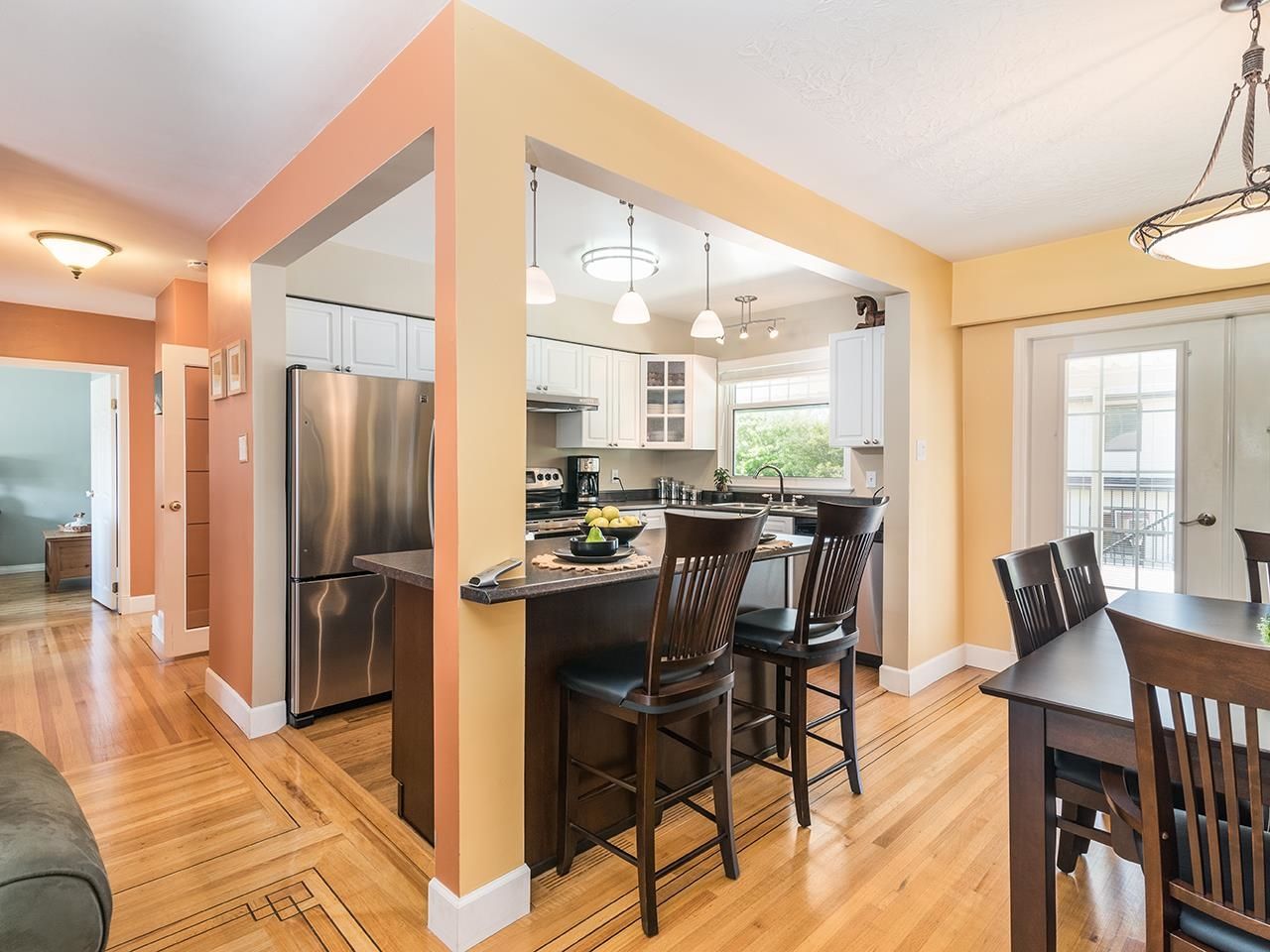 Listing Image 12