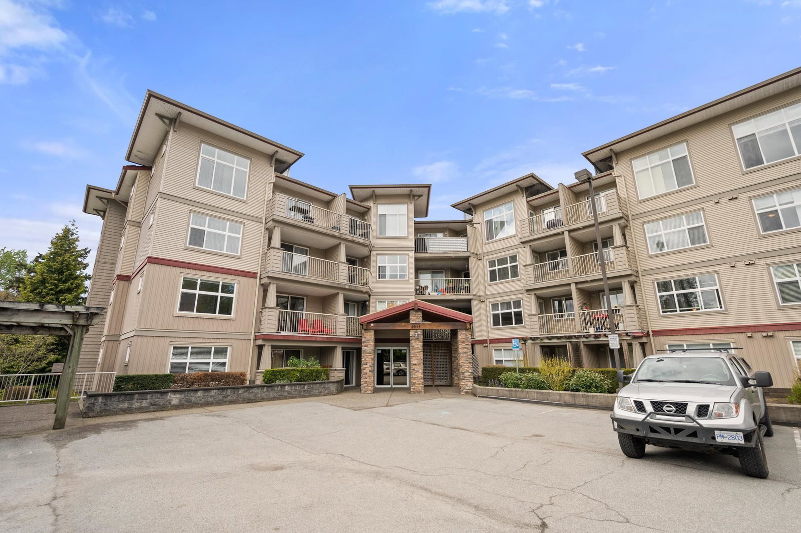 Listing Image 30