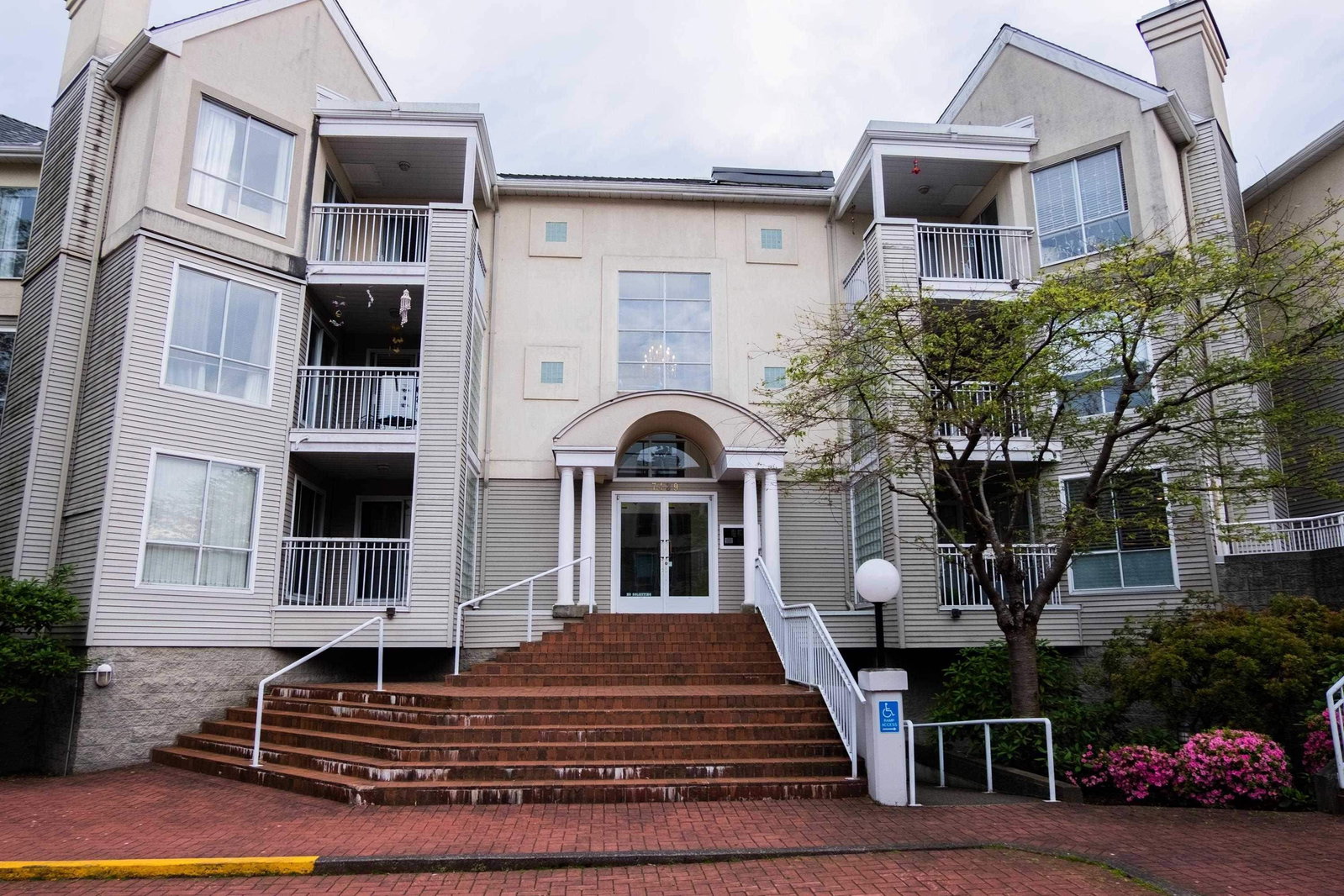 Listing Image 18