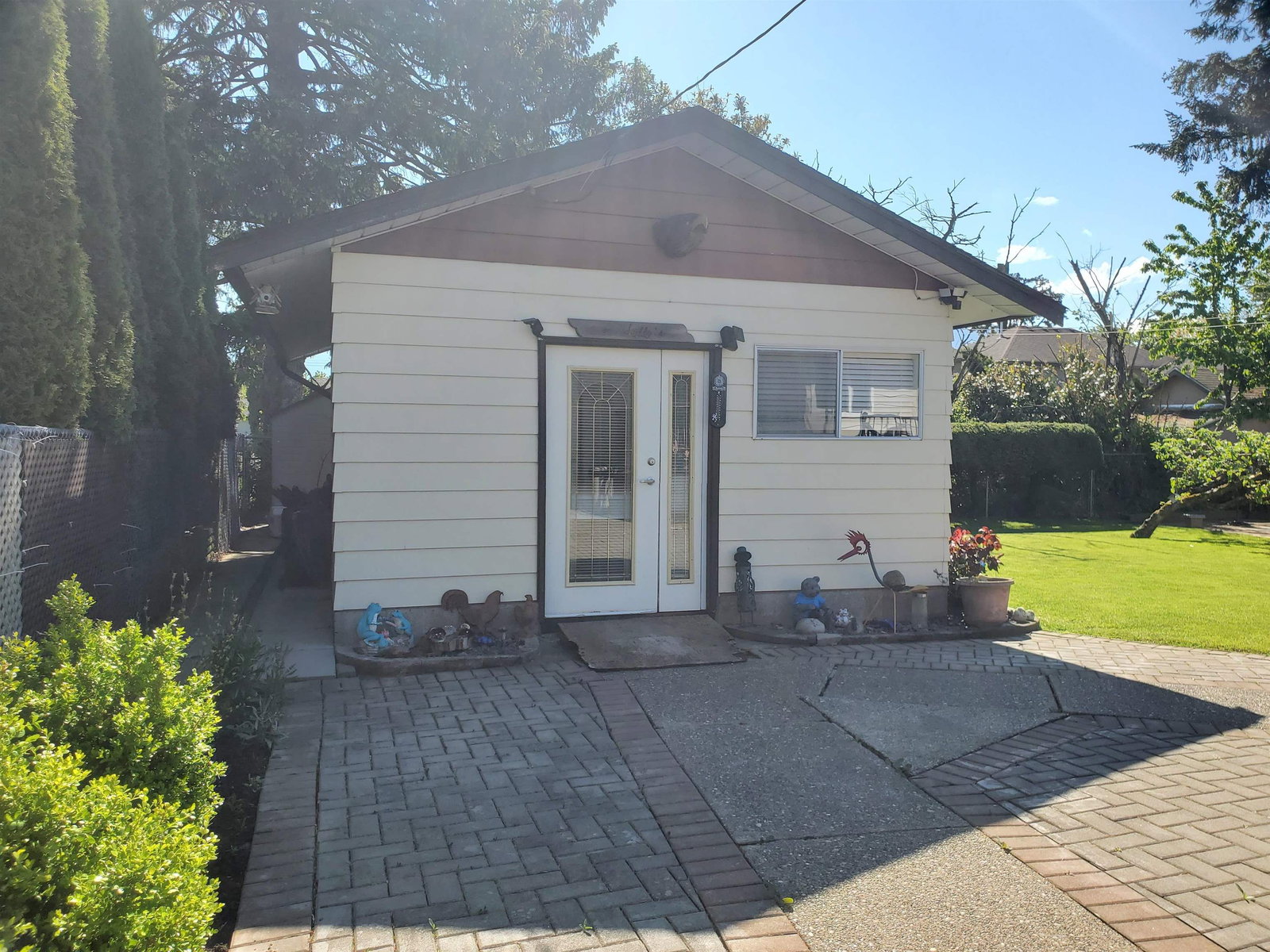 Listing Image 17