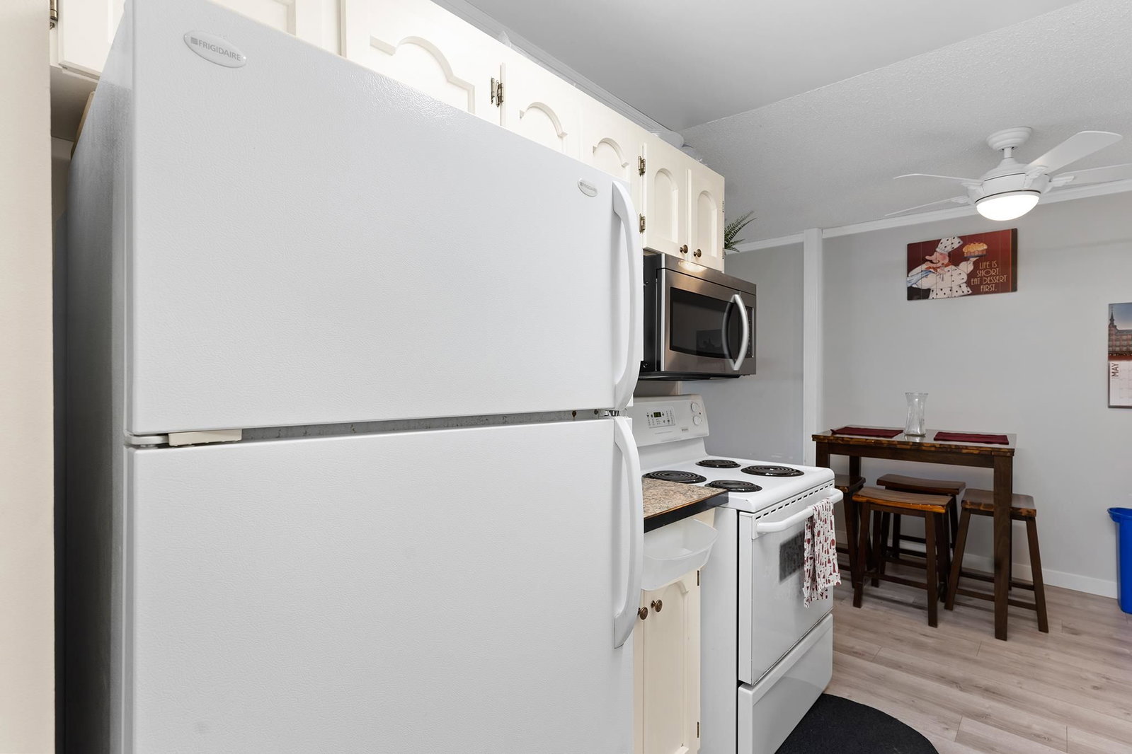 Listing Image 16