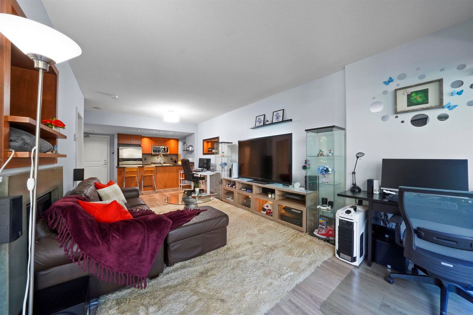 Listing Image 12