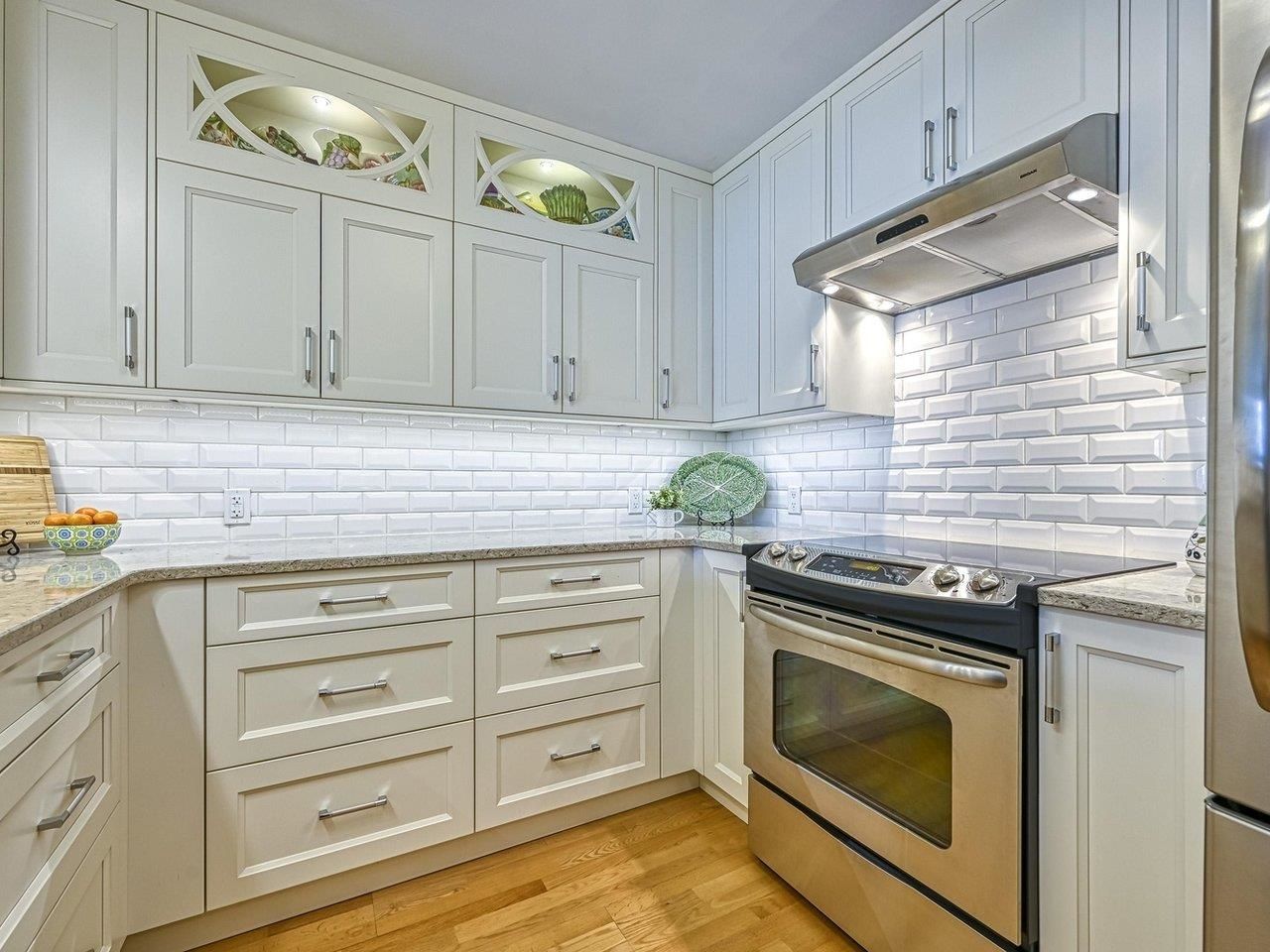 Listing Image 14