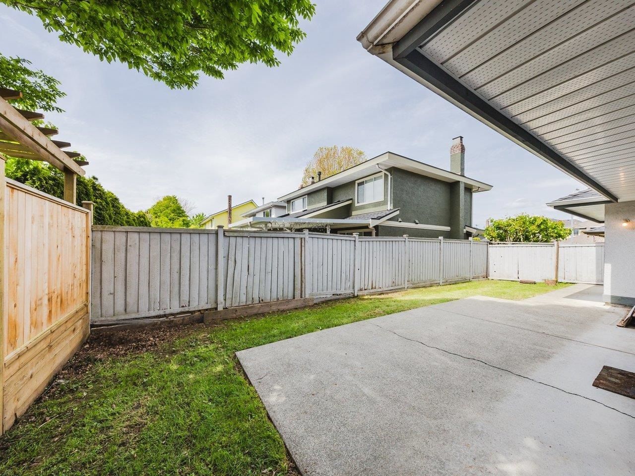 Listing Image 15