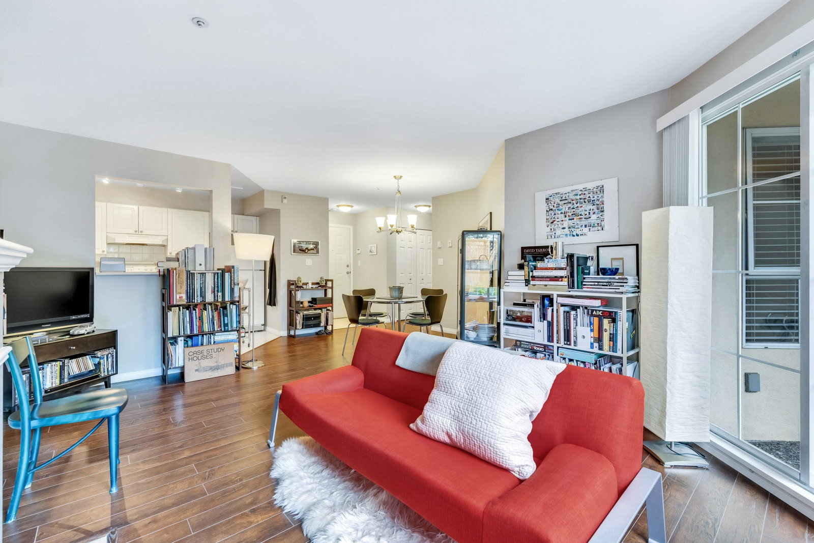 Listing Image 5