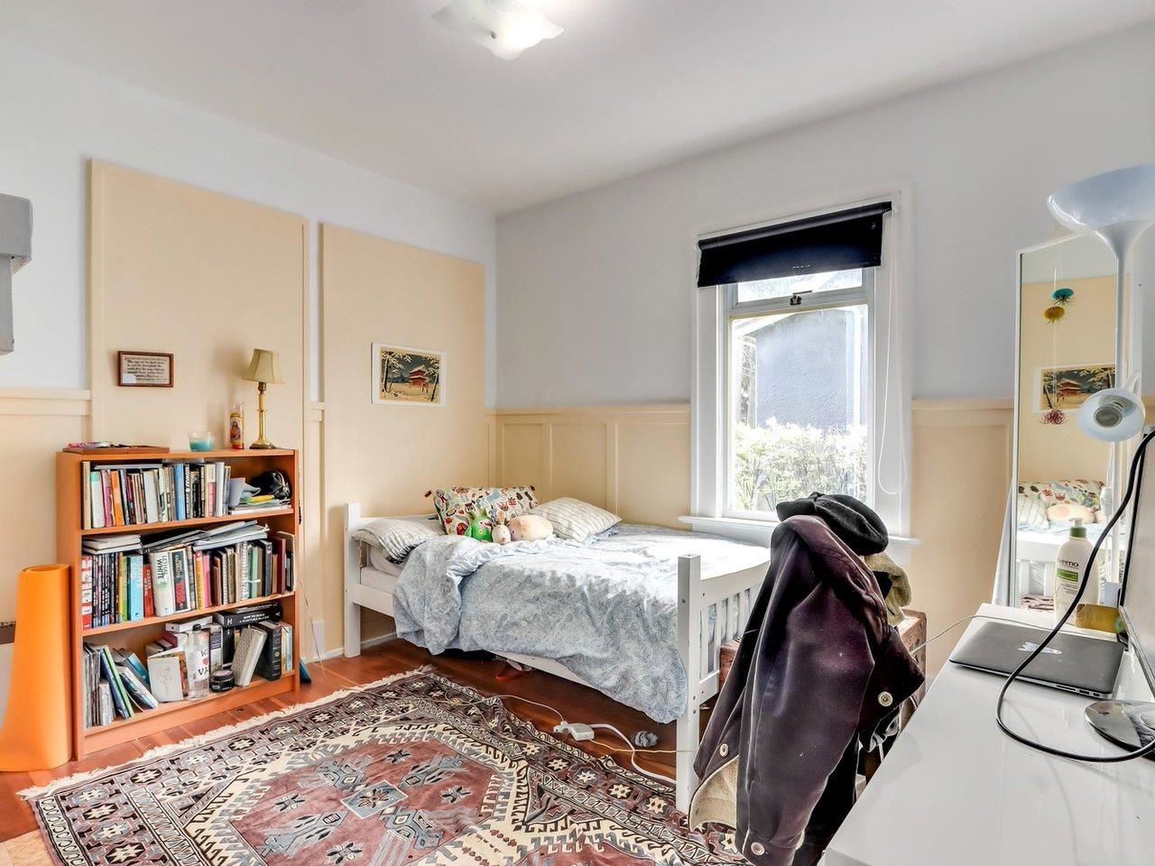 Listing Image 14