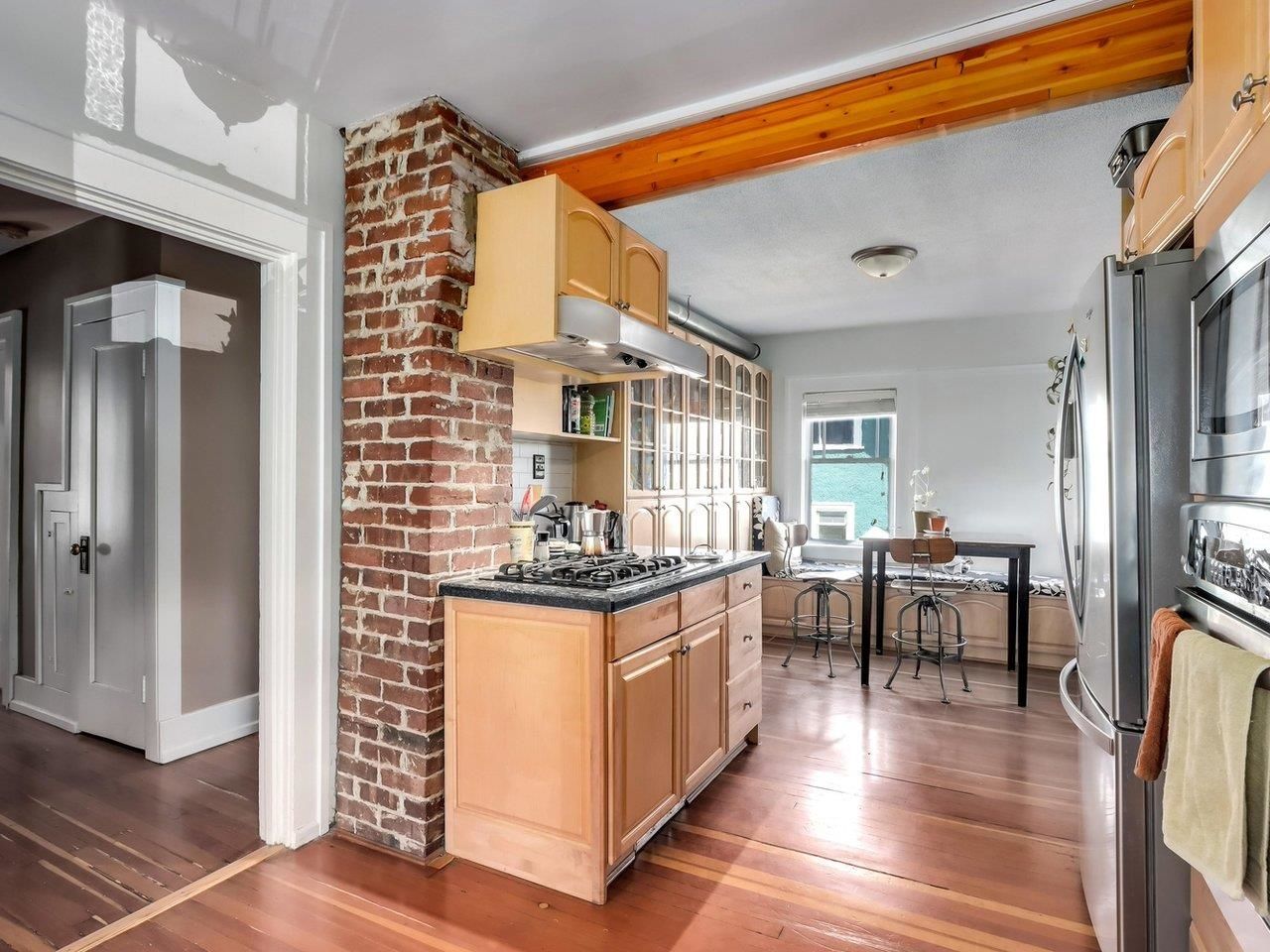 Listing Image 10