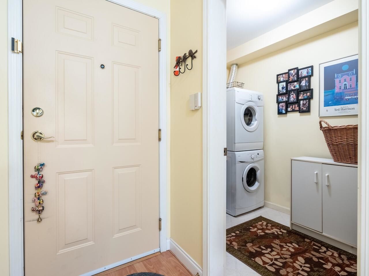 Listing Image 15