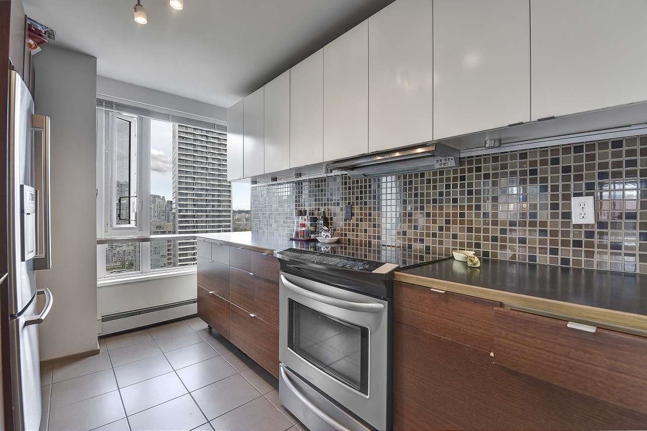 Listing Image 12