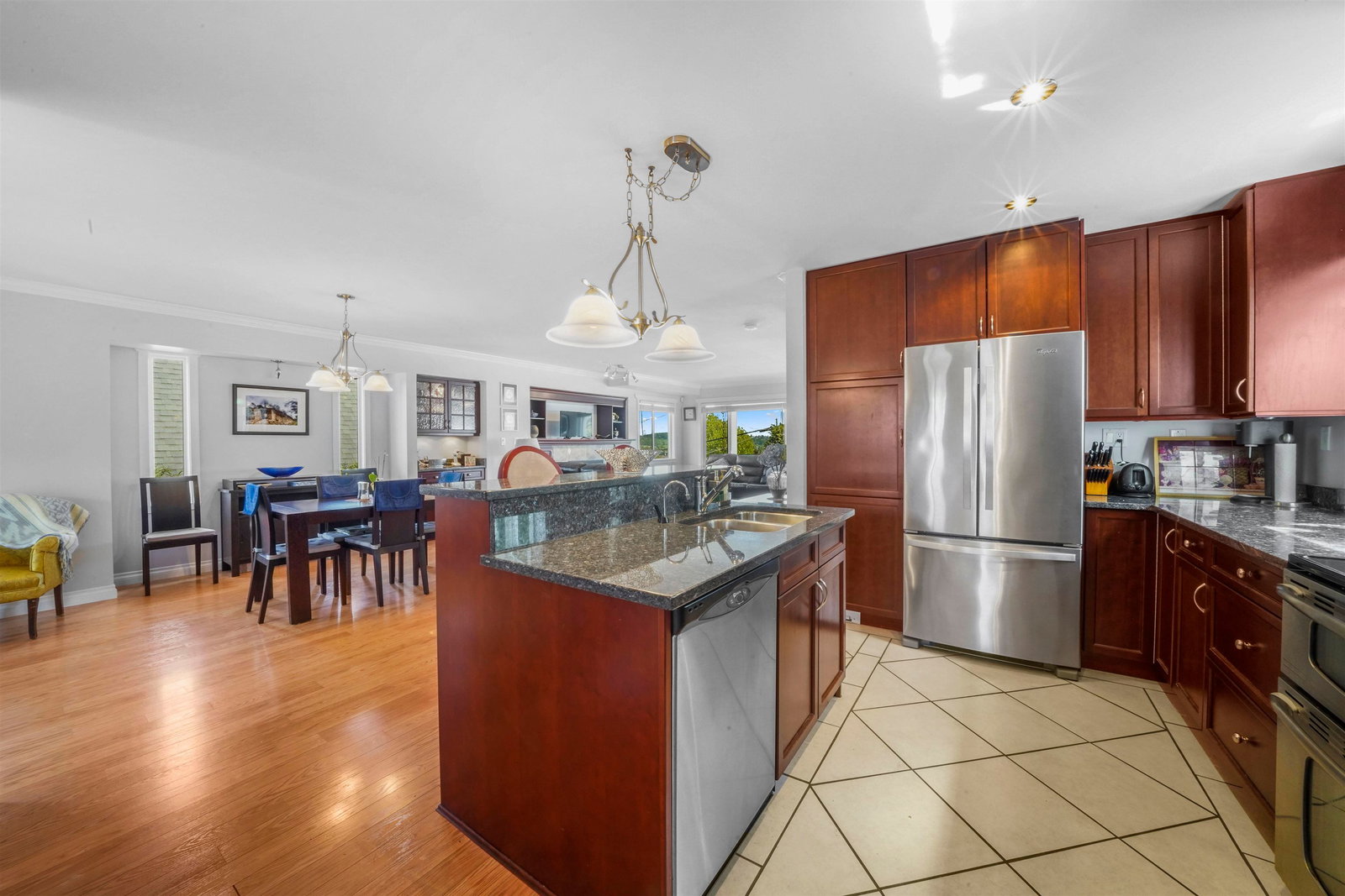 Listing Image 15