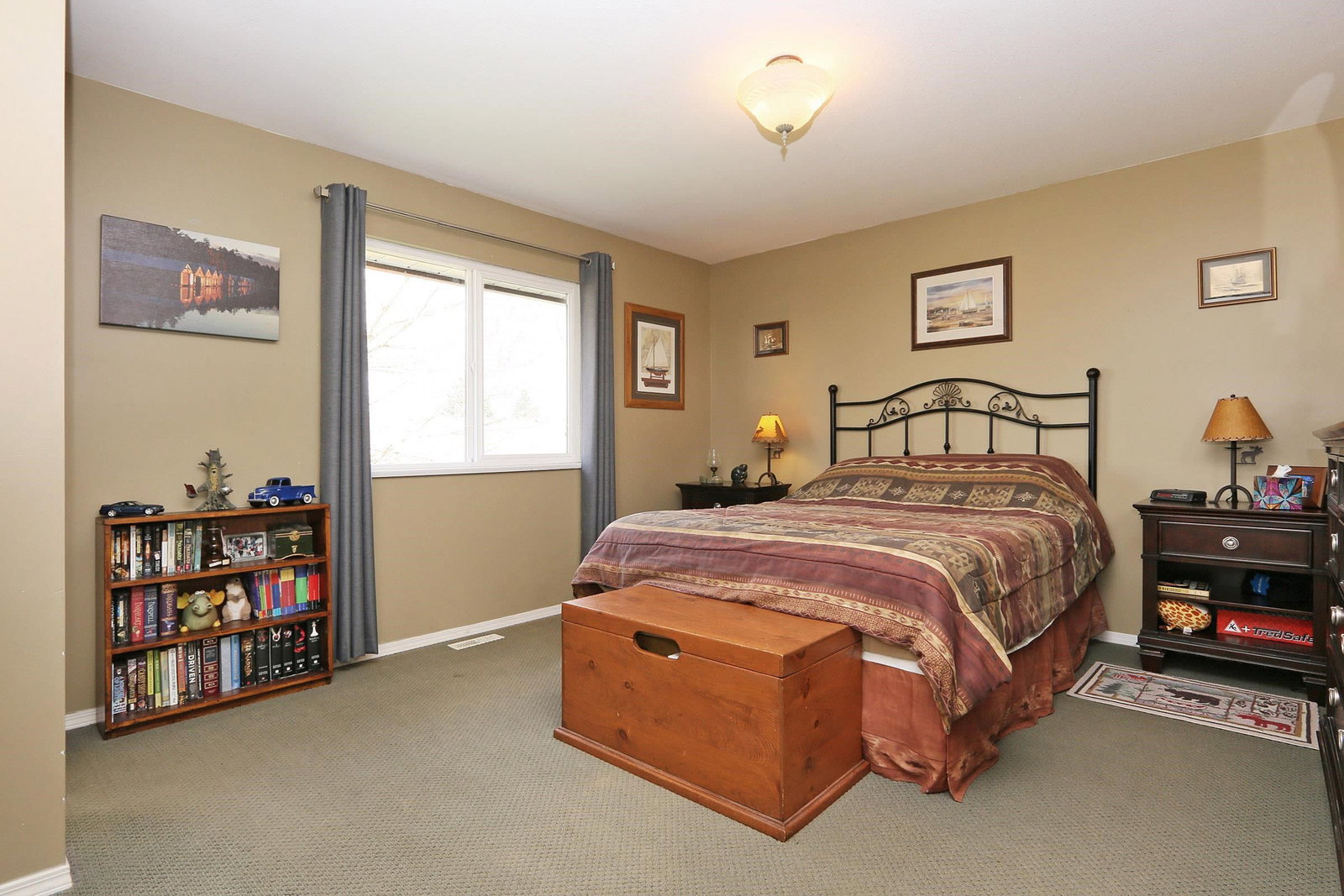 Listing Image 11