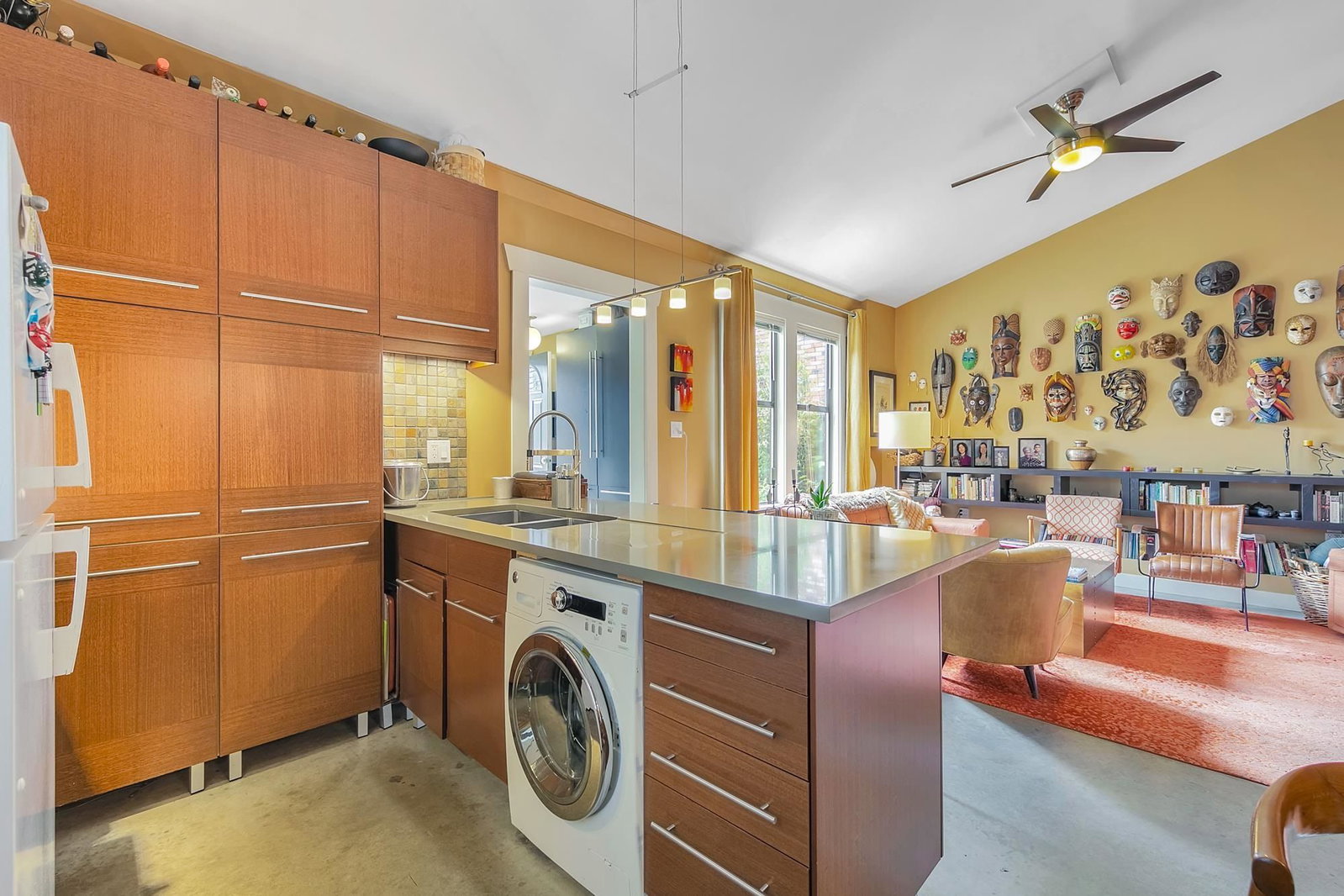 Listing Image 9