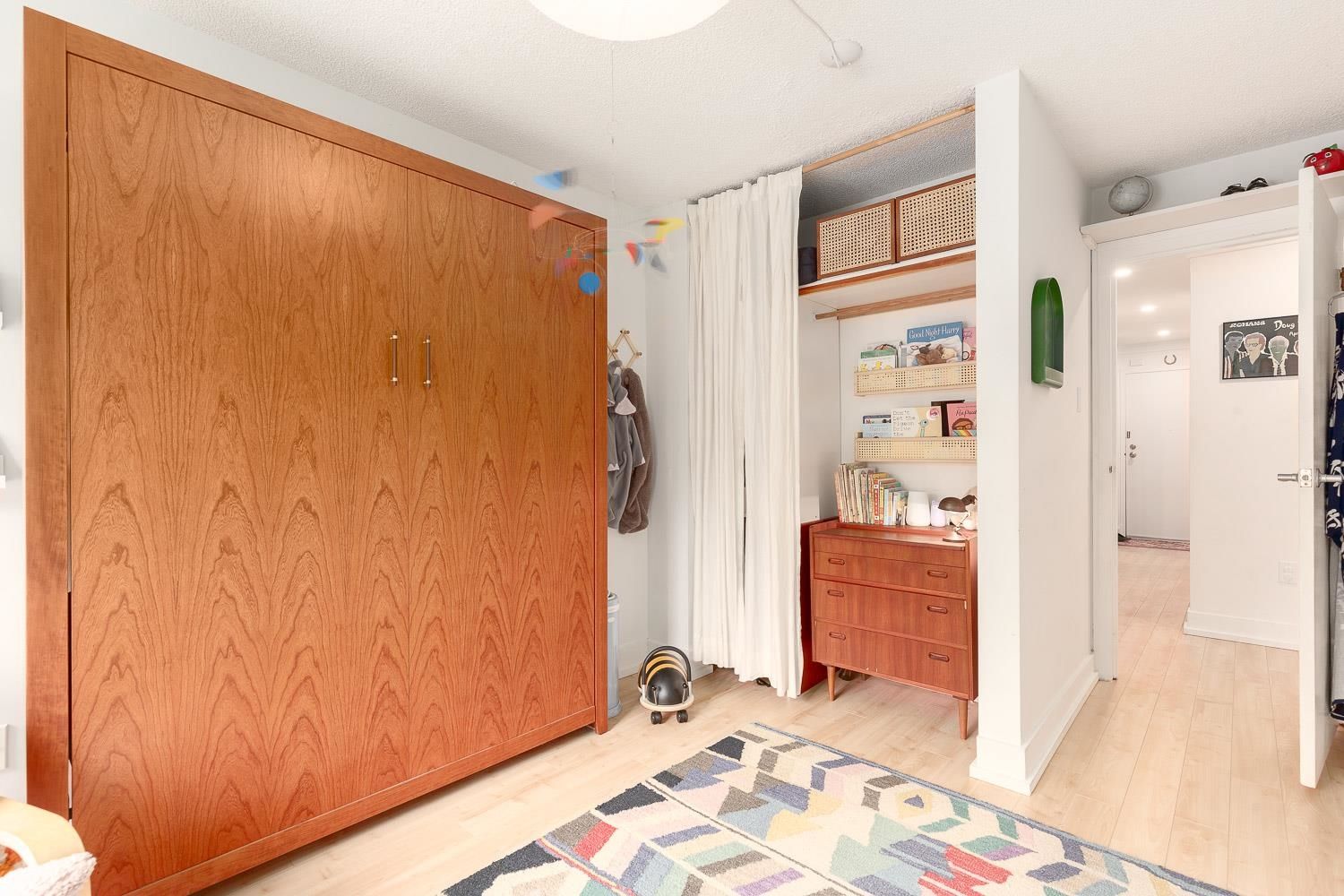 Listing Image 17