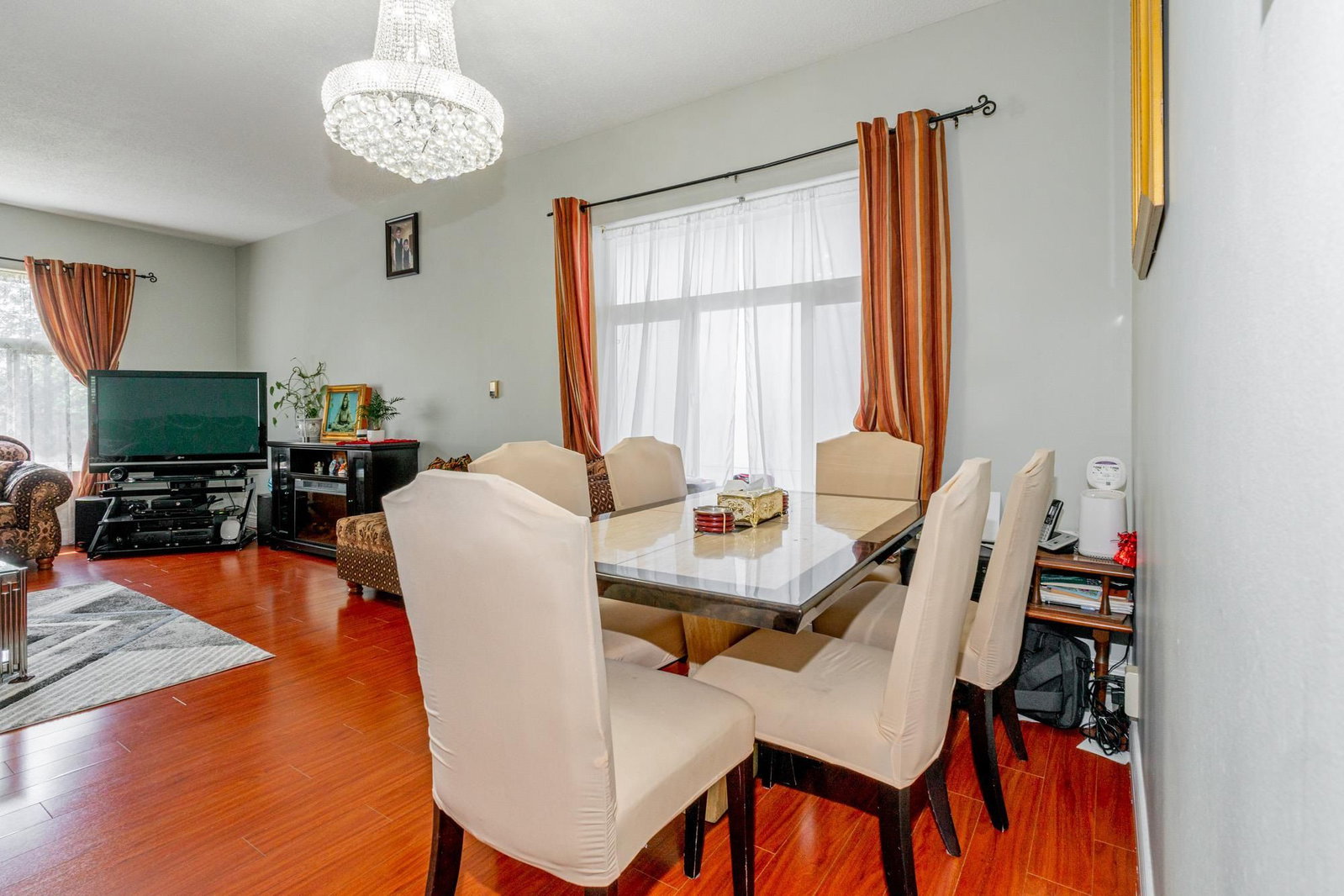 Listing Image 10