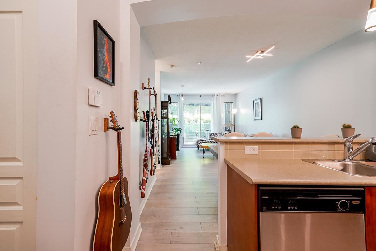 Listing Image 10