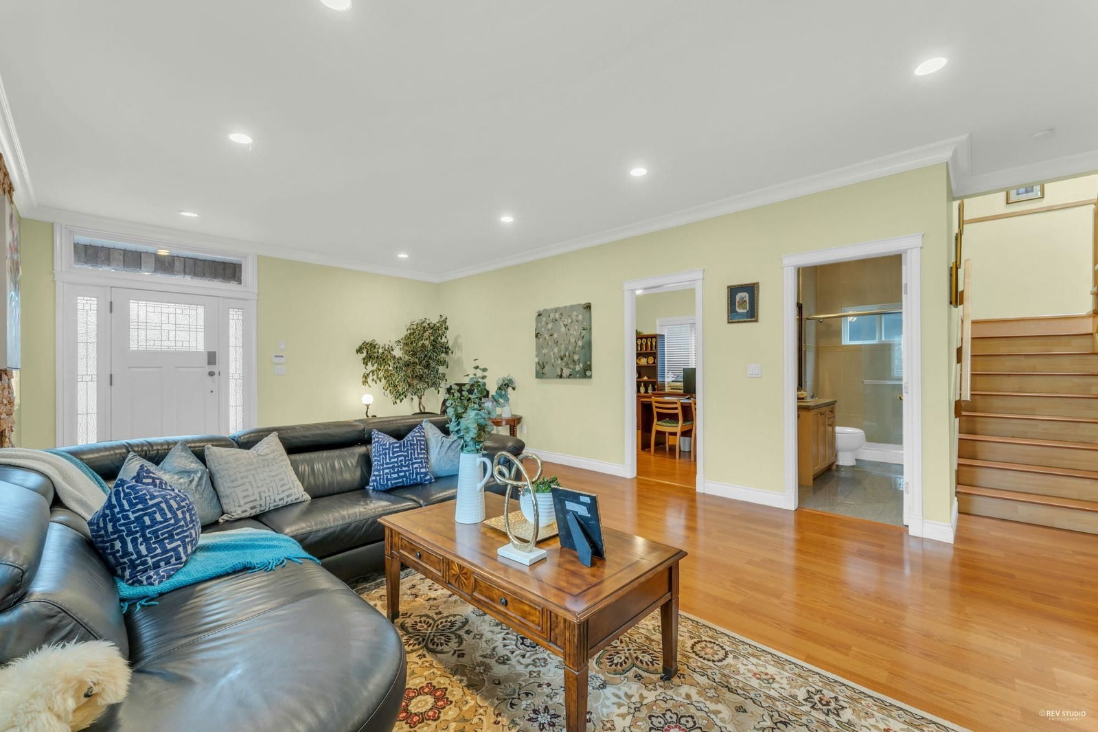 Listing Image 3
