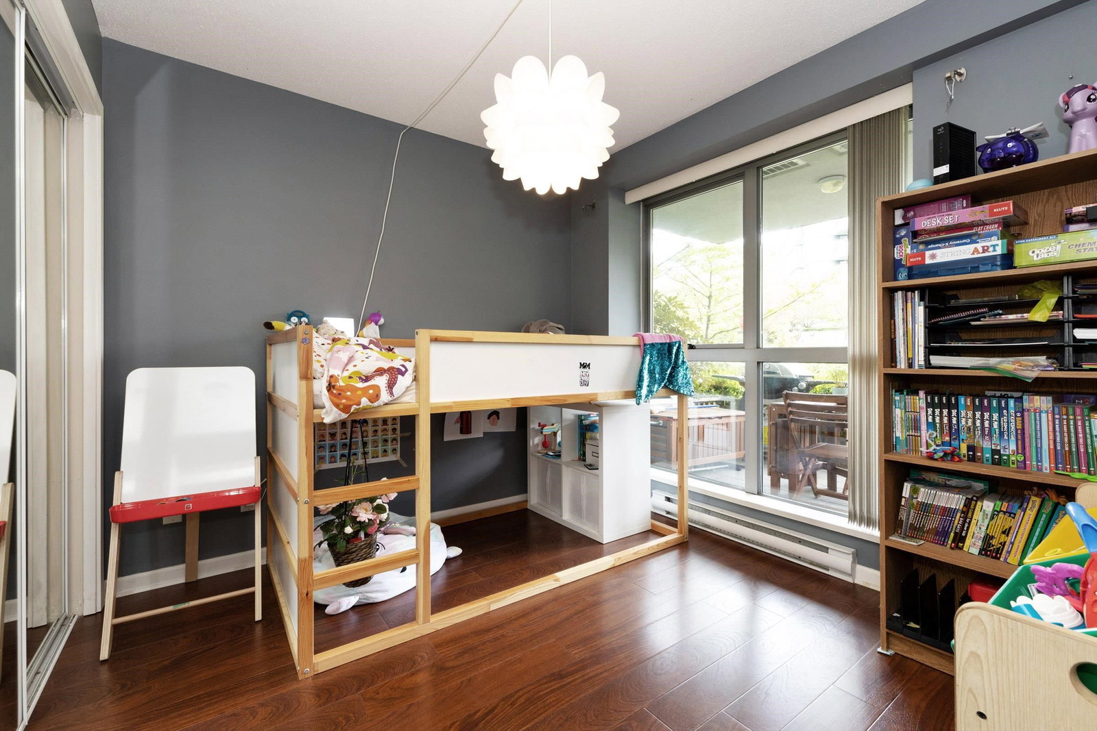 Listing Image 11