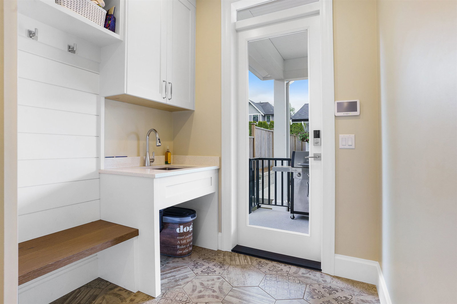 Listing Image 15